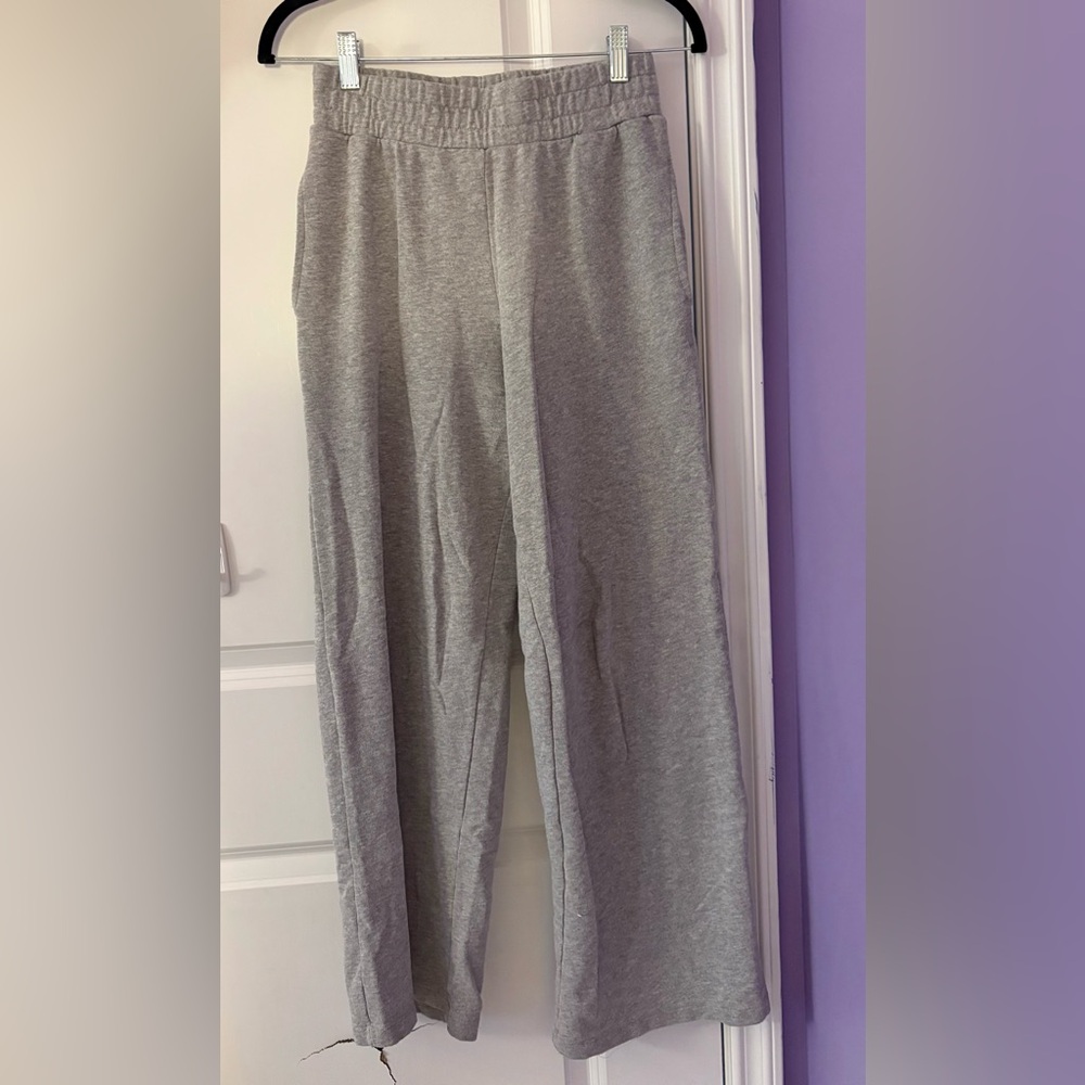 Wild Fable Gray Sweatpants - Picture 1 of 4